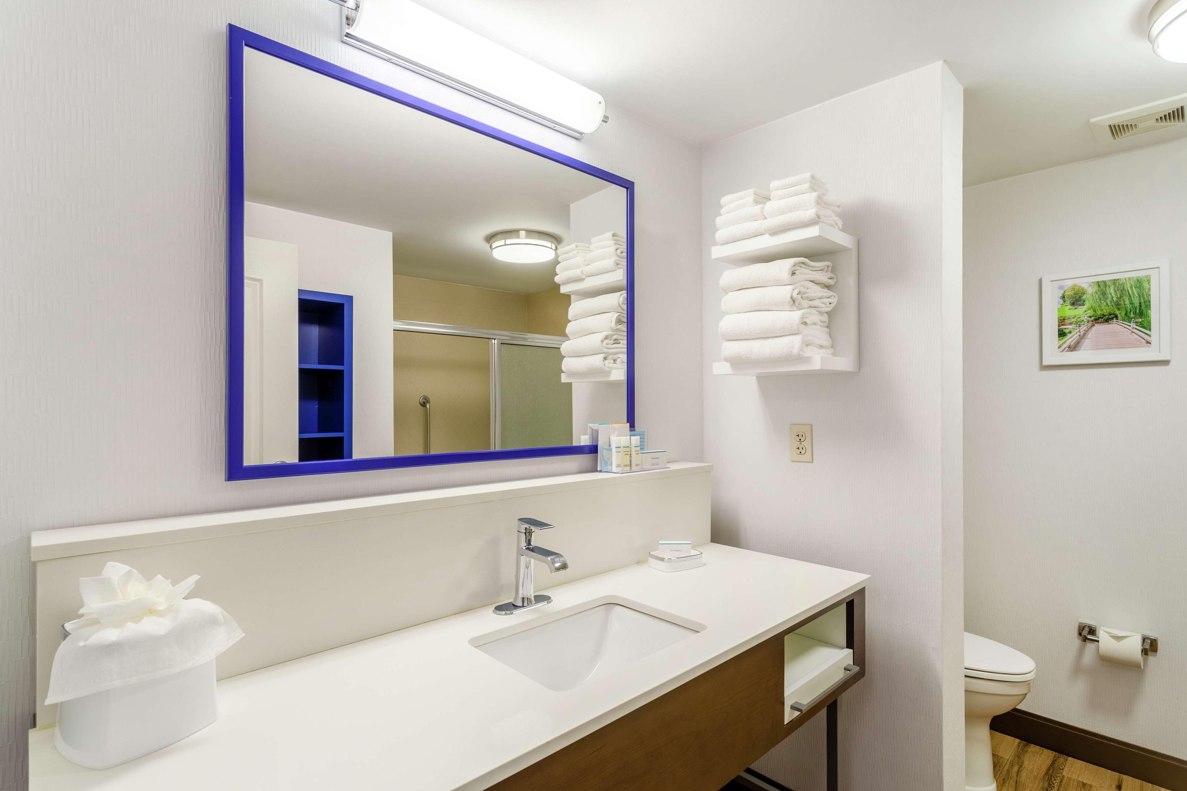 Hampton Inn & Suites Chicago - Лібертівіл Екстер'єр фото