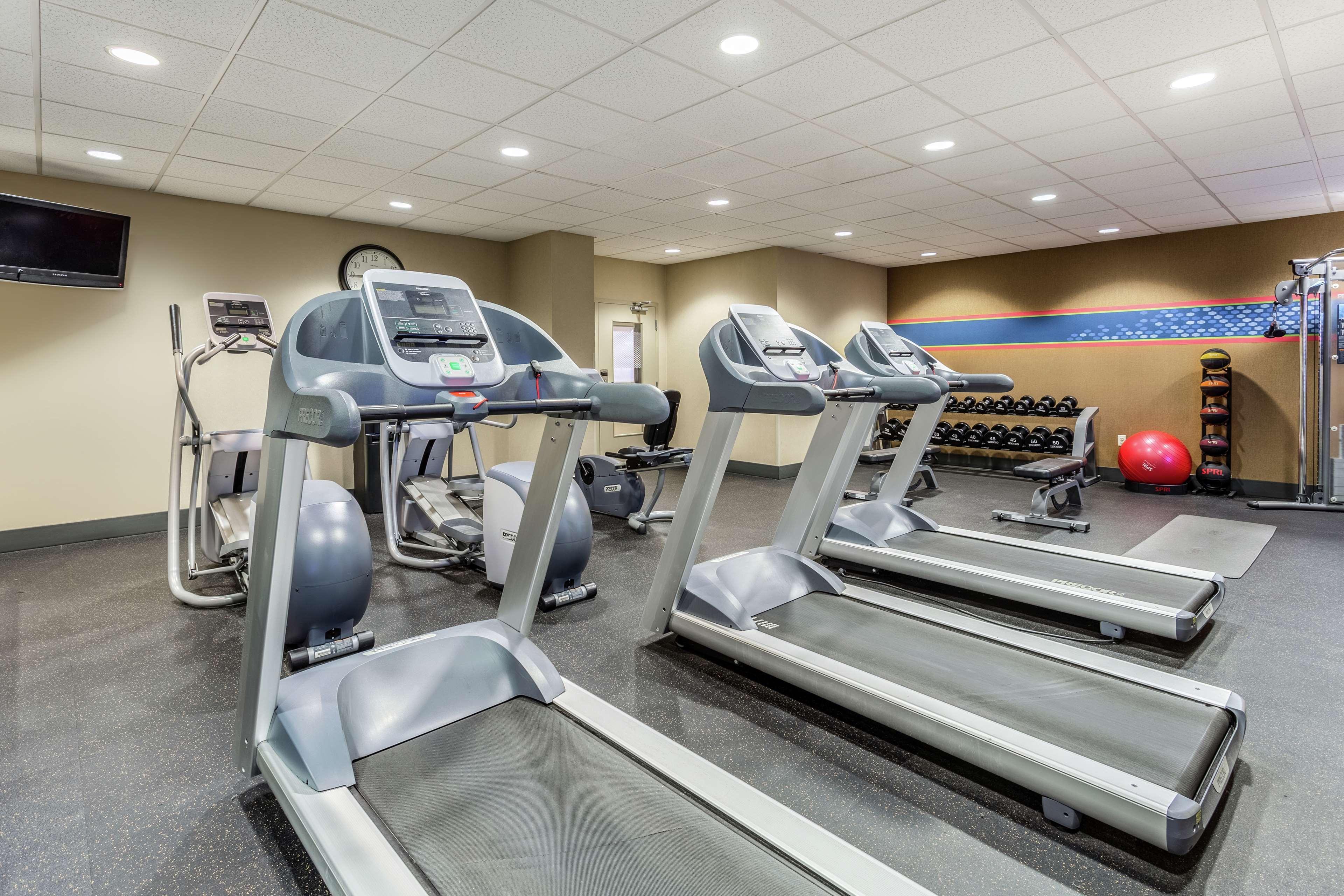 Hampton Inn & Suites Chicago - Лібертівіл Екстер'єр фото