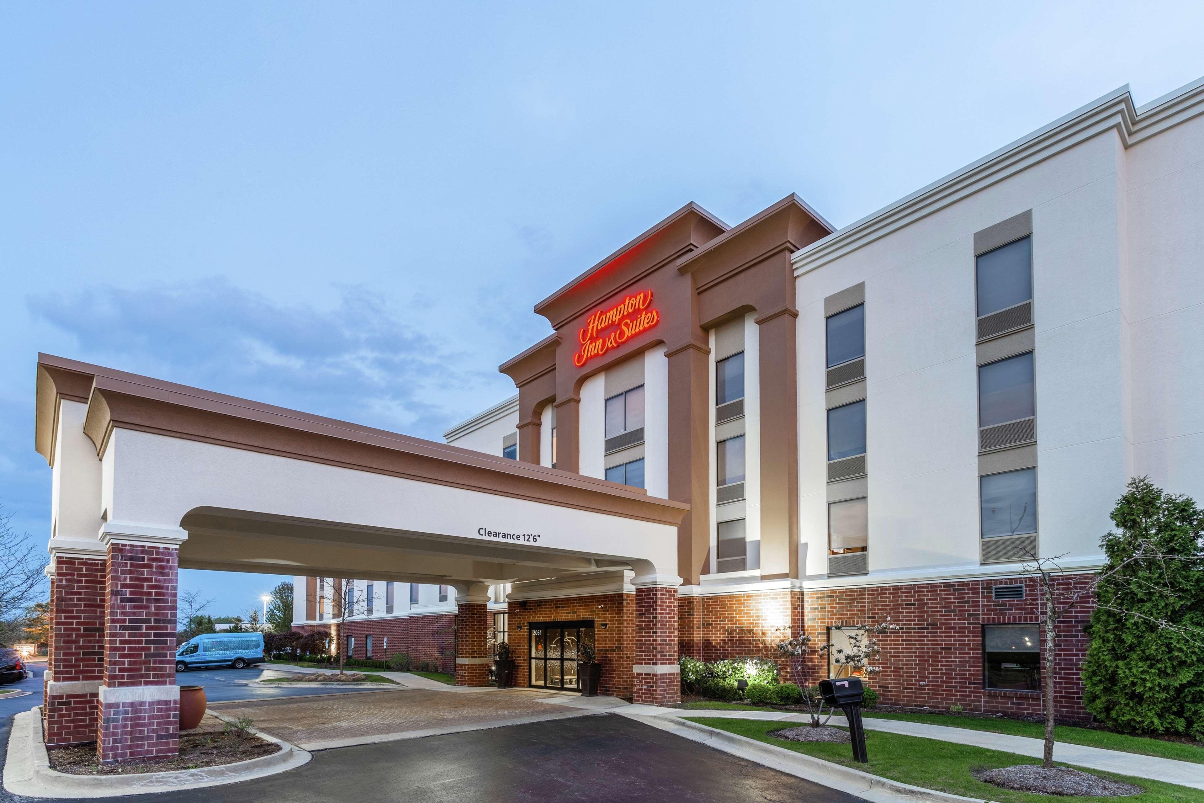 Hampton Inn & Suites Chicago - Лібертівіл Екстер'єр фото