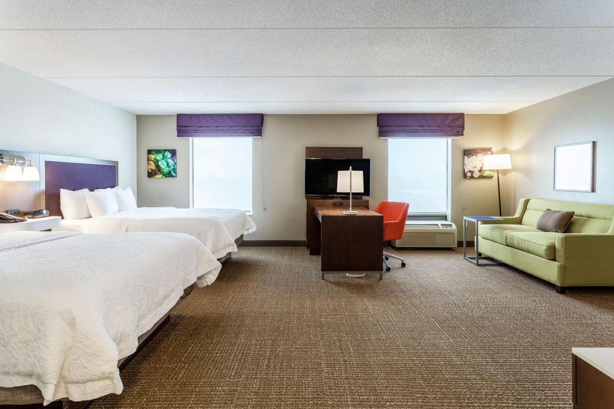 Hampton Inn & Suites Chicago - Лібертівіл Екстер'єр фото