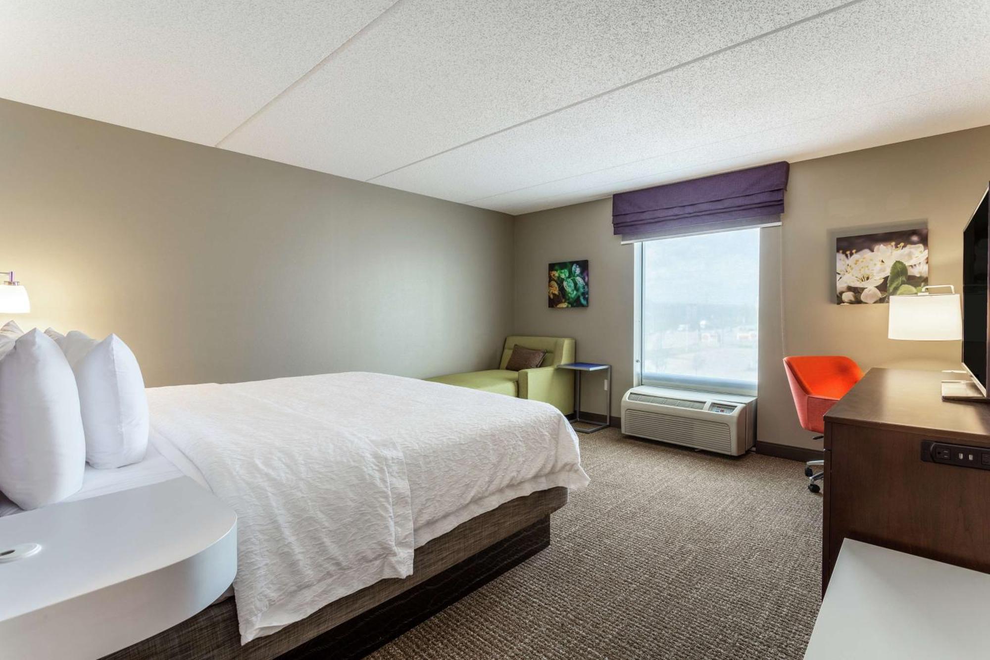 Hampton Inn & Suites Chicago - Лібертівіл Екстер'єр фото