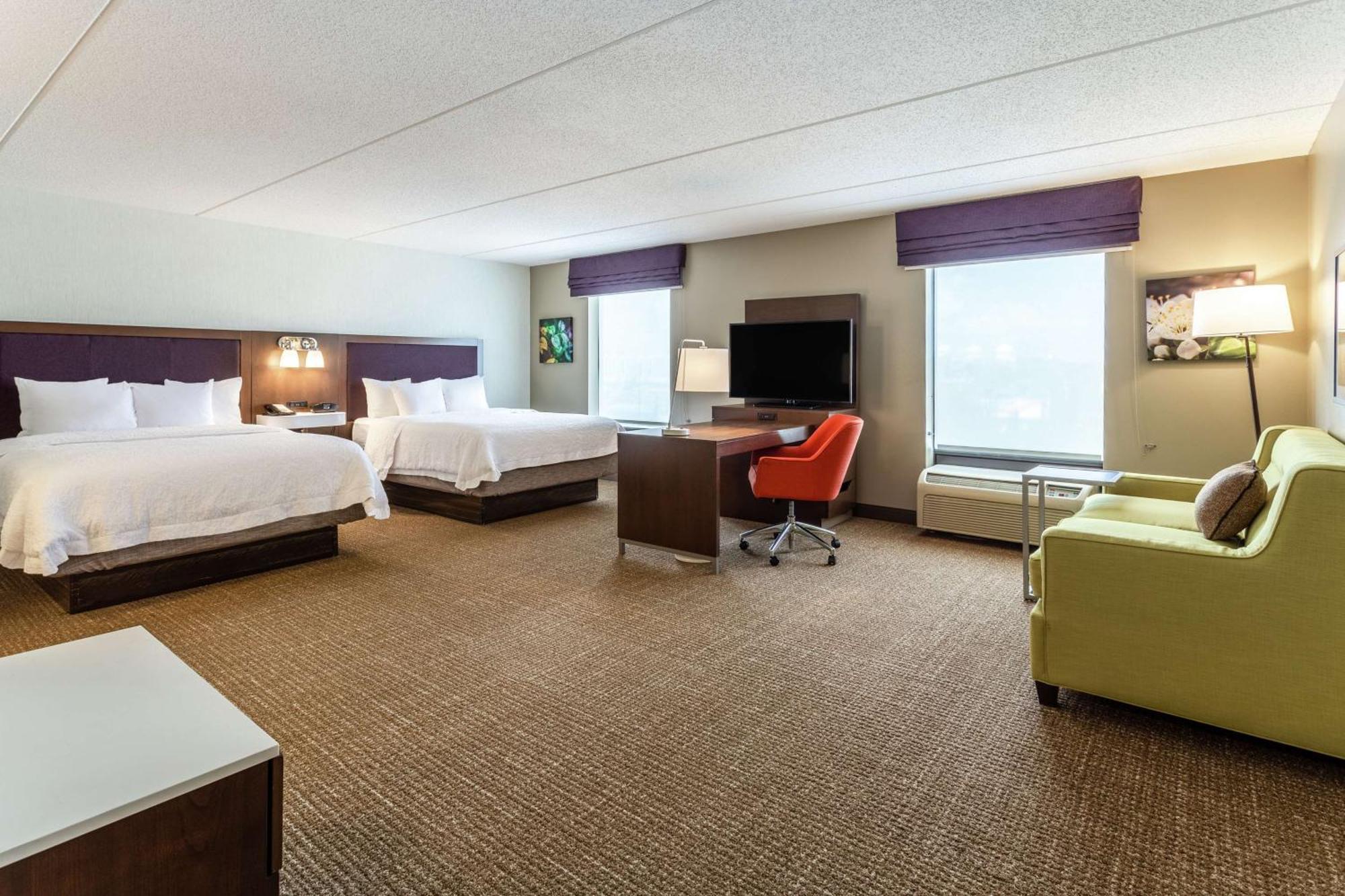 Hampton Inn & Suites Chicago - Лібертівіл Екстер'єр фото