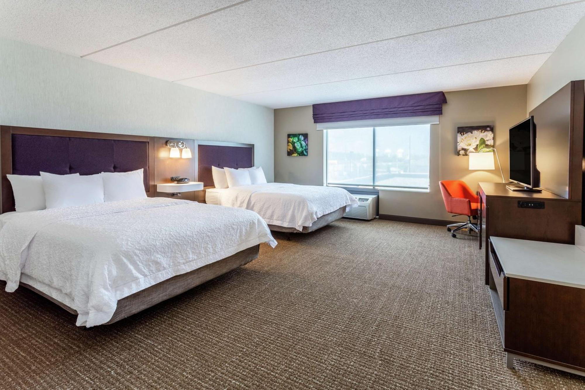 Hampton Inn & Suites Chicago - Лібертівіл Екстер'єр фото