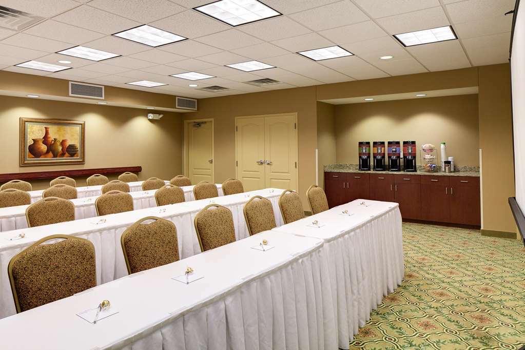 Hampton Inn & Suites Chicago - Лібертівіл Зручності фото