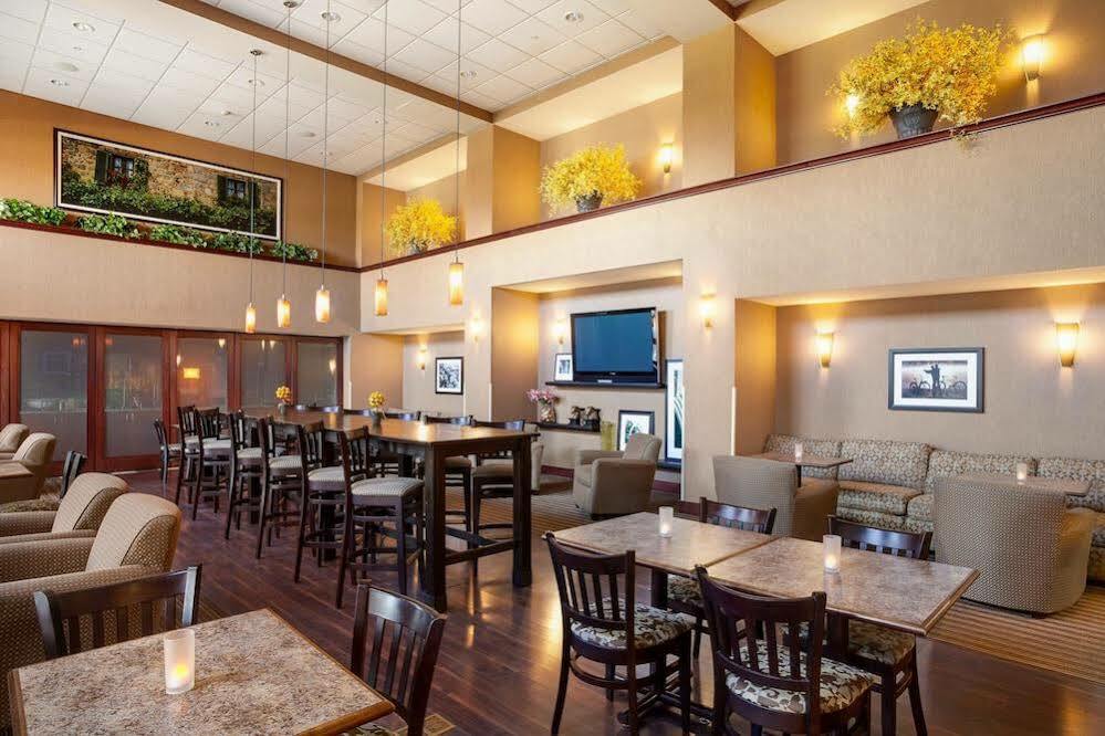 Hampton Inn & Suites Chicago - Лібертівіл Екстер'єр фото